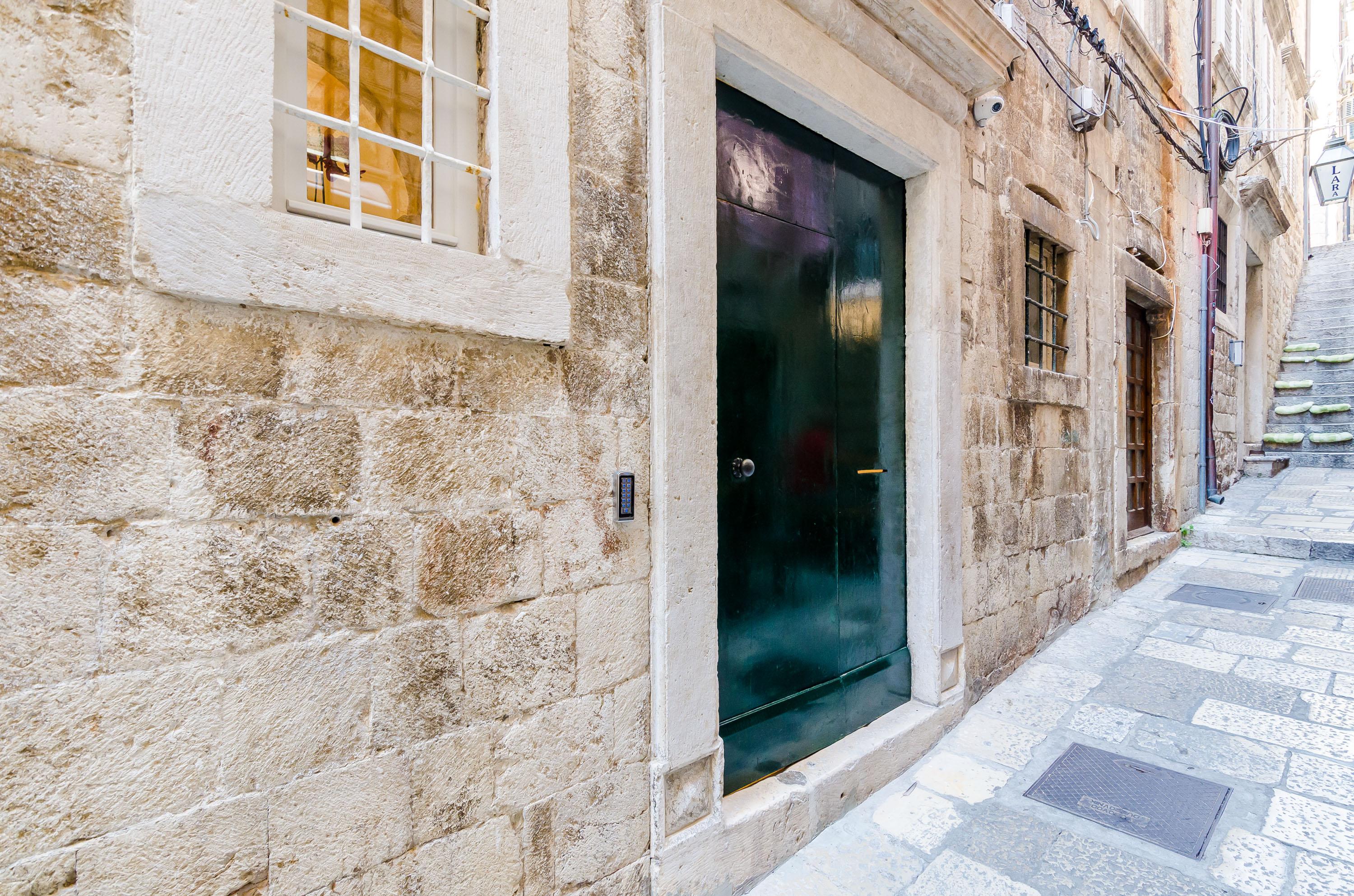 Leonarda Baroque House - Old Town Apartment Дубровник Екстериор снимка